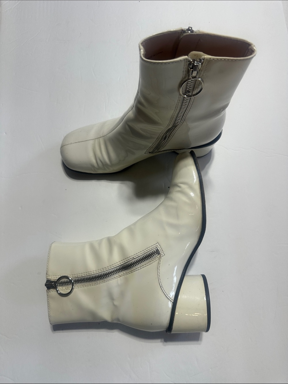 Marc Jacob’s Cream Patent leather Ankle Boots with Side Zips silver black piping